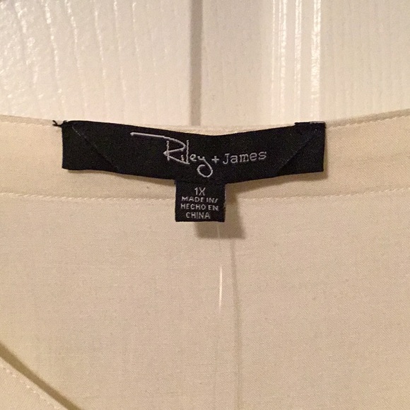 NWT Ivory Blouse - Picture 2 of 4